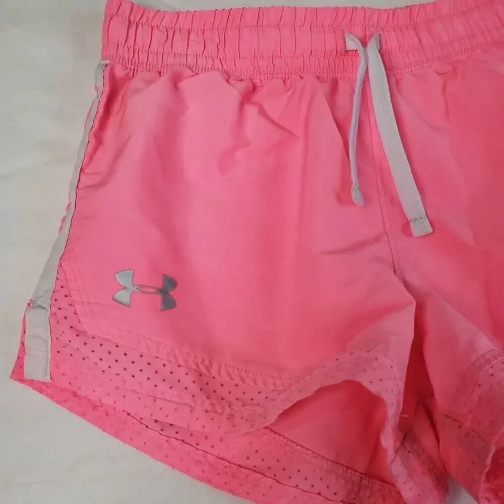 Under Armour Girls Youth Large athletic Runner Short